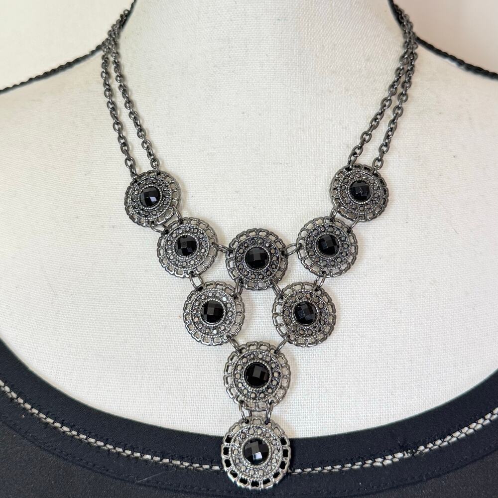 Premier Designs Elan Hematite Plated Black Acrylic Rhinestone Bib Necklace Drama
